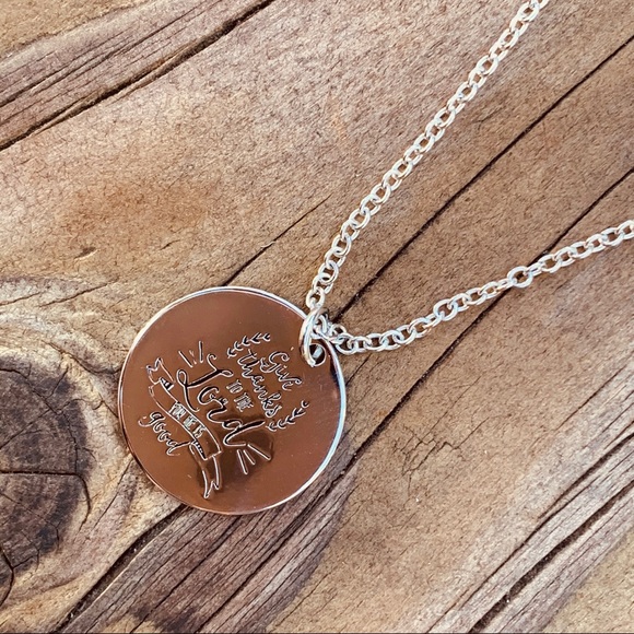 Give Thanks To The Lord ♡ GIFT NECKLACE - Picture 4 of 5